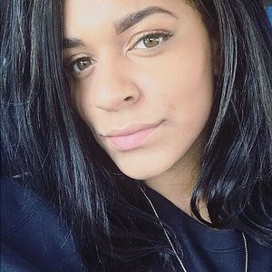 Meet your Posher, Janae